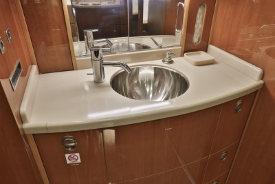 2004 Dassault Falcon 2000EX: 