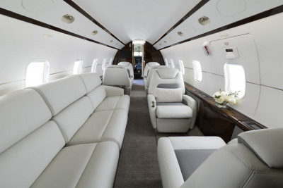 2009 Bombardier Challenger 300: 