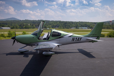2021 Cirrus SR22 G6 GTS: 