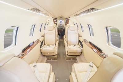 2015 Bombardier Learjet 70: 