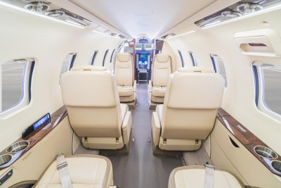 2015 Bombardier Learjet 70: 