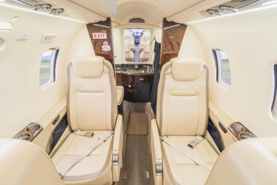 2015 Bombardier Learjet 70: 