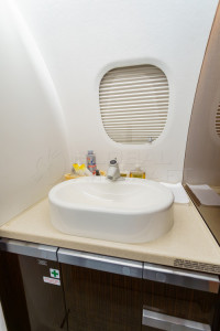 2019 Embraer Phenom 300E: 