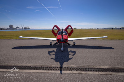 2005 Cirrus SR22 G2: 