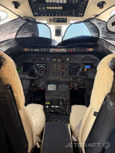 2009 Hawker 400XP: 