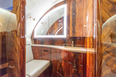 2001 Gulfstream G200: 