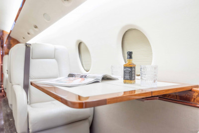 2001 Gulfstream G200: 