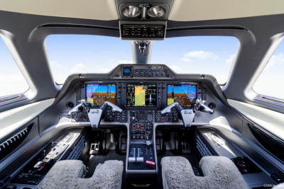 2009 Embraer Phenom 100: 