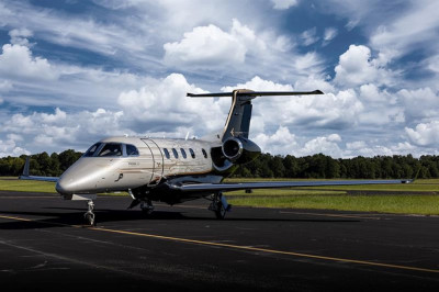 2021 Embraer Phenom 300E: 