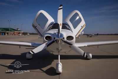 2004 Cirrus SR22 G2 GTS: 