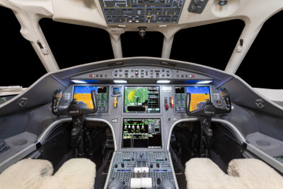 2015 Dassault Falcon 2000LXS: 