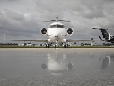 2001 Bombardier Challenger 604: 