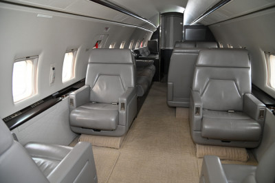 2001 Bombardier Challenger 604: 