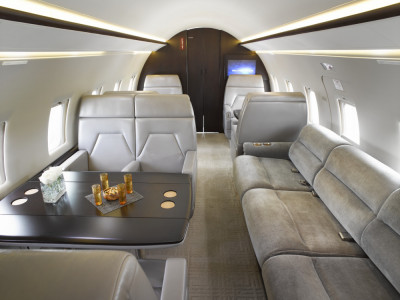 2001 Bombardier Challenger 604: 