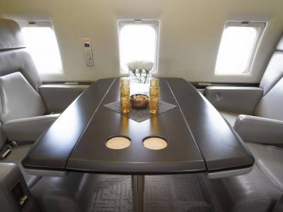 2001 Bombardier Challenger 604: 
