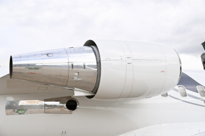 2001 Bombardier Challenger 604: 