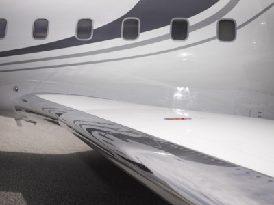 2001 Bombardier Challenger 604: 