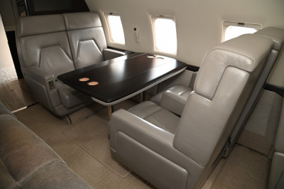 2001 Bombardier Challenger 604: 
