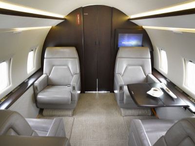 2001 Bombardier Challenger 604: 