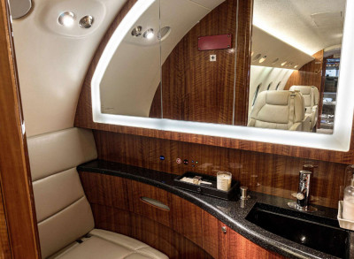 2000 Gulfstream G200: 