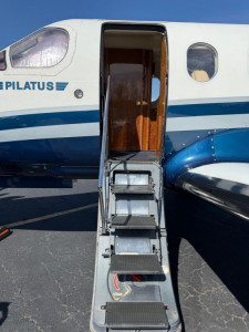 2000 Pilatus PC-12/45: 