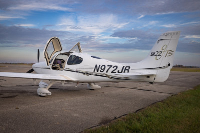 2006 Cirrus SR22 G2 GTS: 