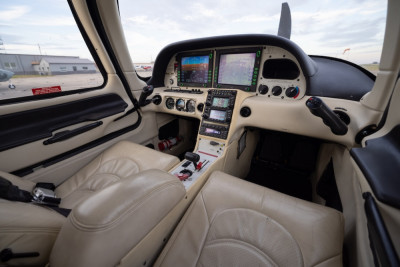 2006 Cirrus SR22 G2 GTS: 