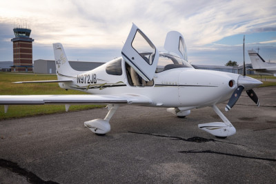 2006 Cirrus SR22 G2 GTS: 