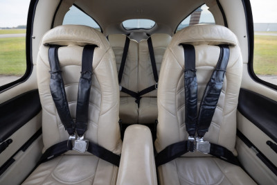 2006 Cirrus SR22 G2 GTS: 