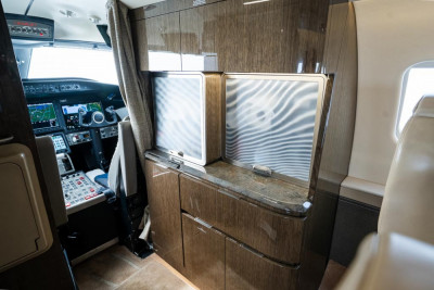2016 Bombardier Learjet 75: 