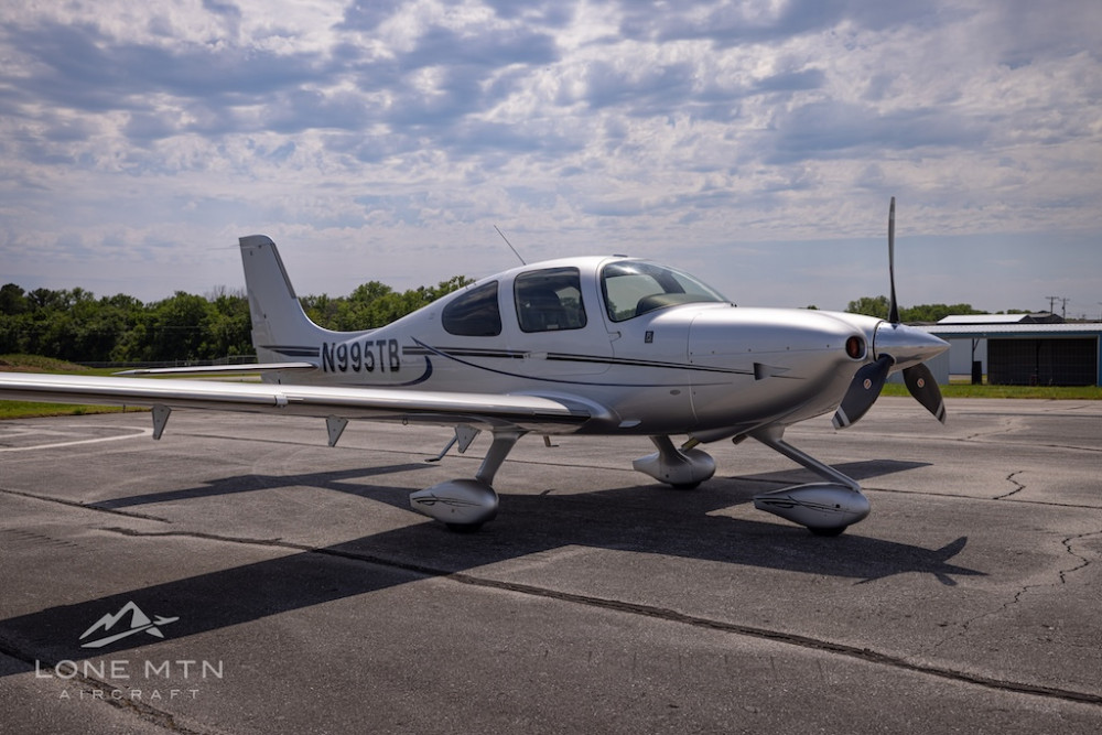 photo of 2016 Cirrus SR22 G5