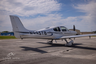2016 Cirrus SR22 G5: 