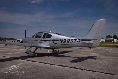 2016 Cirrus SR22 G5: 
