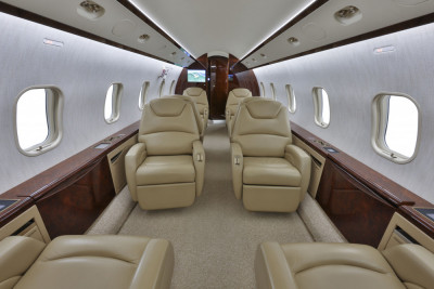 2009 Bombardier Challenger 300: 