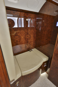 2009 Bombardier Challenger 300: 