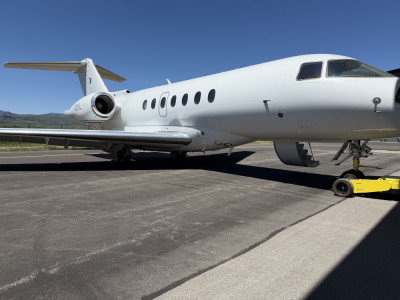 2009 Hawker 4000: 