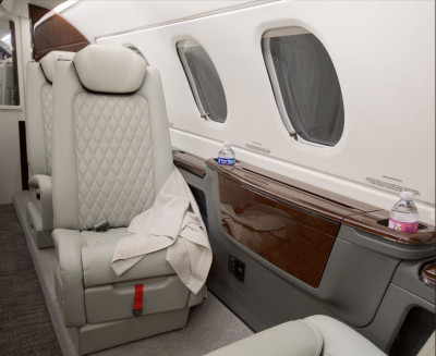 2019 Embraer Phenom 300E: 
