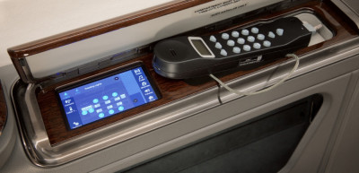 2019 Embraer Phenom 300E: 
