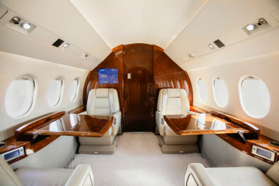 2004 Dassault Falcon 2000EX EASy: 