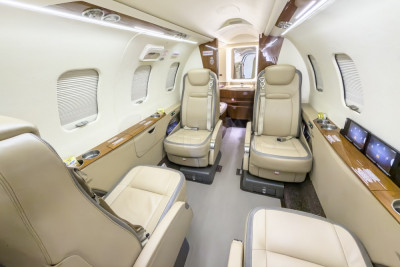 2014 Bombardier Learjet 75: 