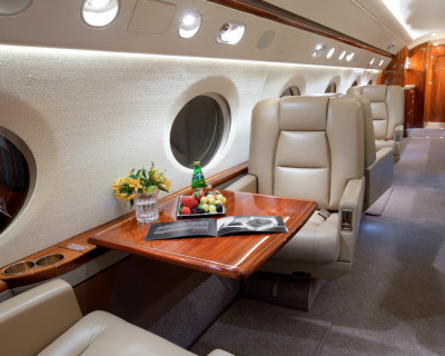 2005 Gulfstream G300: 