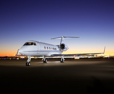 2005 Gulfstream G300: 