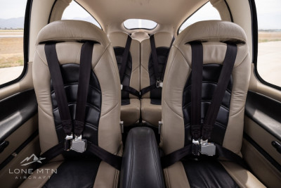 2004 Cirrus SR22 G2: 