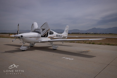 2004 Cirrus SR22 G2: 