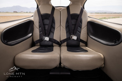 2004 Cirrus SR22 G2: 