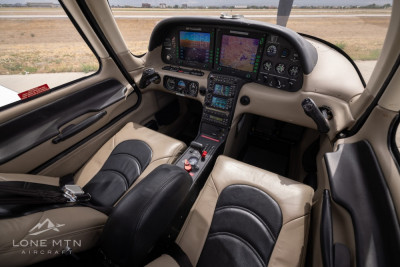 2004 Cirrus SR22 G2: 