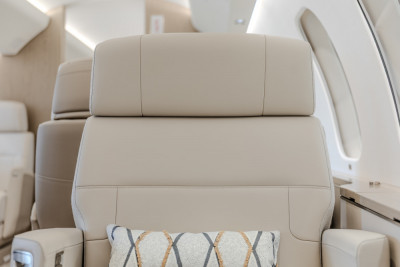 2025 Bombardier Global 8000: 