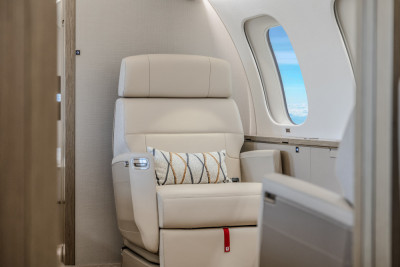 2025 Bombardier Global 8000: 