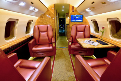 2010 Bombardier Challenger 605: 