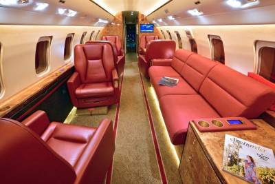 2010 Bombardier Challenger 605: 